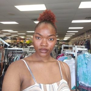 Meet your Posher, Amber
